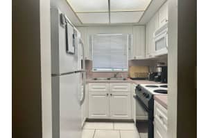 3500 Harrison St 12, Hollywood, FL 33021 Sold 05/20/25