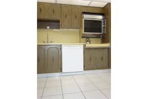 2901 S Palm Aire Dr 408, Pompano Beach, FL 33069 Sold 07/18/25