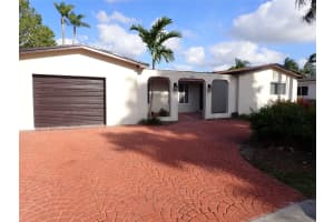 1911 NW 114th Ave, Pembroke Pines, FL 33026 Sold 07/15/25