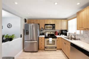 8880 Sunrise Lakes Boulevard 103, Sunrise, FL 33322 - MLS#F10500308