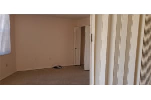 1000 Saint Charles Place, Pembroke Pines, FL 33026 - MLS#F10500319