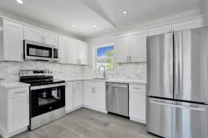 421 SW 22nd Ave, Fort Lauderdale, FL 33312 Sold 06/10/25