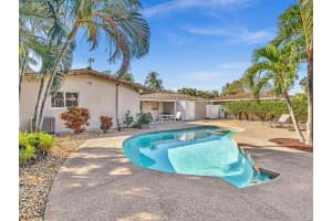 504 SE 6th Ave, Deerfield Beach, FL 33441 Sold 06/20/25