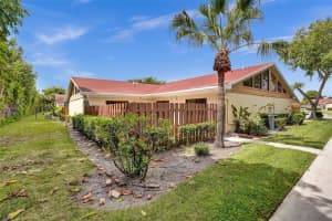 4343 Woodstock Dr B, West Palm Beach, FL 33409 Sold 06/27/25