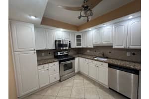 3850 Oaks Clubhouse Dr 403, Pompano Beach, FL 33069 - MLS#F10500367