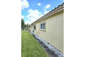 4600 NW 39th St, Lauderdale Lakes, FL 33319 Sold 11/13/25