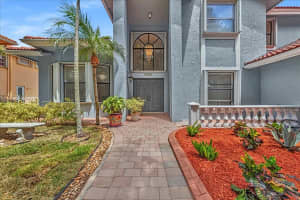 10763 Lisbon St, Cooper City, FL 33026 - MLS#F10500429