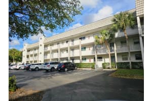 8225 Sunrise Lakes Boulevard, Sunrise, FL 33322 - MLS#F10500449