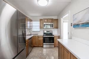 8900 Washington Blvd 403a, Pembroke Pines