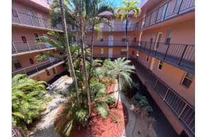 2861 Somerset Dr 312, Lauderdale Lakes