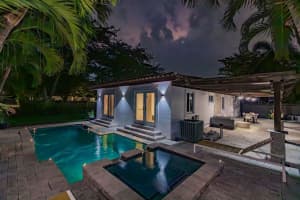 1105 NE 133rd St, North Miami, FL 33161 Sold 08/12/25
