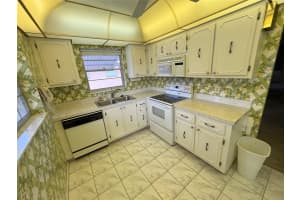 710 Whippoorwill Ln 710, Delray Beach, FL 33445 Sold 07/10/25
