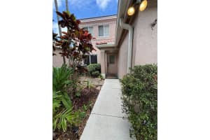 1605 W Harmony Lake Cir 1605, Davie, FL 33324 Sold 05/29/25