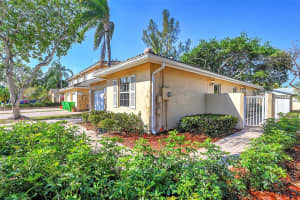 5361 NW 90th Ave, Sunrise, FL 33351 - MLS#F10500658