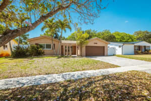 10460 Nw 2nd Ct, Plantation