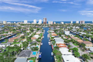 2428 SE 10th St, Pompano Beach, FL 33062 Sold 07/30/25