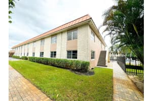 124 NE 19th Ct 102B, Wilton Manors, FL 33305 - MLS#F10500896