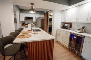 300 Scotia Dr 102, Hypoluxo, FL 33462 - MLS#F10501008