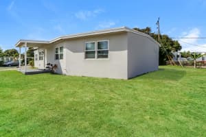 591 Seagrape Road, Lake Worth, FL 33462 Sold 11/07/25