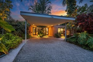 1726 NE 35th St, Oakland Park, FL 33334 Sold 06/10/25