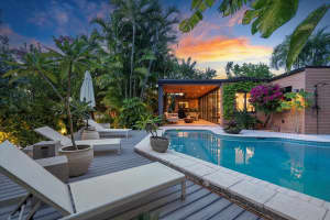 1726 NE 35th St, Oakland Park, FL 33334 Sold 06/10/25