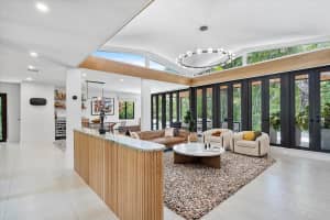 1726 NE 35th St, Oakland Park, FL 33334 Sold 06/10/25