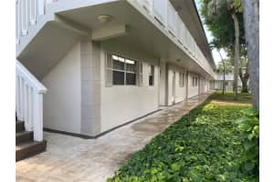 430 SE 2nd Ave 5, Deerfield Beach, FL 33441 Sold 08/04/25