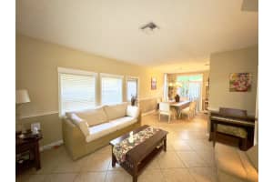 11229 Lakeview Dr, Coral Springs, FL 33071 Sold 08/14/25