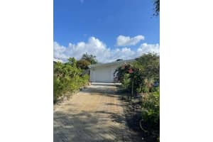 1951 NE 28th Ct, Lighthouse Point, FL 33064 Sold 11/04/25