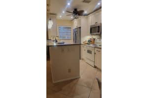 1252 Club Dr W D, Delray Beach, FL 33445 - MLS#F10501219