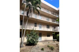 2811 Somerset Dr 209, Lauderdale Lakes
