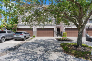 1412 NE 26th Ave 1412, Fort Lauderdale, FL 33304 Sold 11/12/25