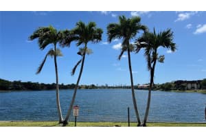 447 Ne 195th St 221, Miami