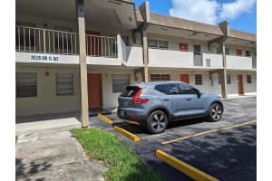 1503 NW 207th St, Miami, FL 33169 - MLS#F10501324