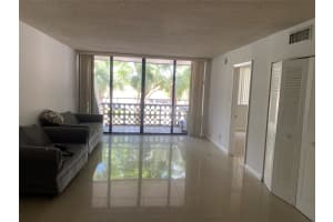 4222 Inverrary Blvd 207, Lauderhill, FL 33319 Sold 06/01/25