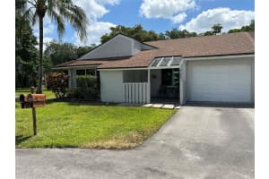8630 Bridle Path Ct 207, Davie