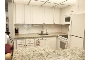 16 Newport Crescent, Deerfield Beach, FL 33442 - MLS#F10501359