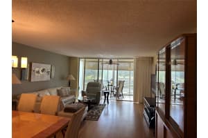 3499 Oaks Way 201, Pompano Beach, FL 33069 - MLS#F10501387