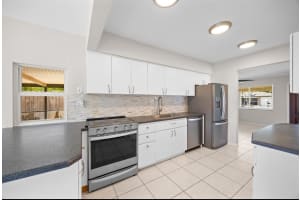 301 NE 48th Ct, Fort Lauderdale, FL 33334 Sold 06/16/25