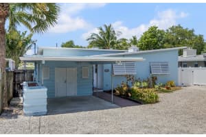 723 SW 8th Way, Fort Lauderdale, FL 33315 - MLS#F10501416