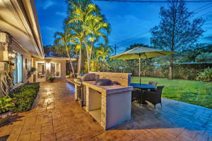 841 Gardenia Ln, Plantation, FL 33317 Sold 06/11/25