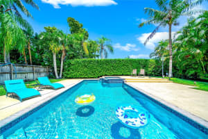 1241 S 13th Ave, Hollywood, FL 33019 - MLS#F10501454