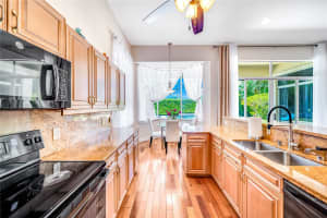 1241 S 13th Ave, Hollywood, FL 33019 - MLS#F10501454