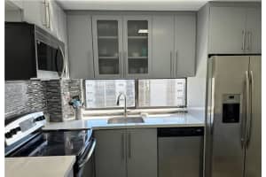 17011 N Bay Rd 714, Sunny Isles Beach
