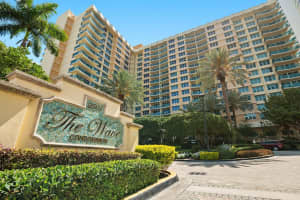 MLS# F10501524, Hollywood, Florida 33019