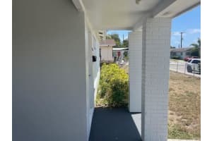 1104 24th Street, Riviera Beach, FL 33404 - MLS#F10501543