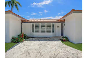 2590 NE 43rd St, Fort Lauderdale, FL 33308 Sold 09/19/25