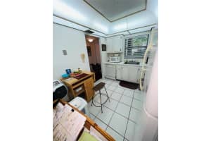 9540 Sunrise Lakes Blvd 102, Sunrise, FL 33322 Sold 08/15/25