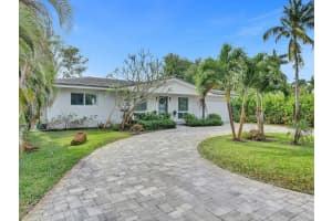 801 SE 9th Ave, Deerfield Beach, FL 33441 - MLS#F10501669
