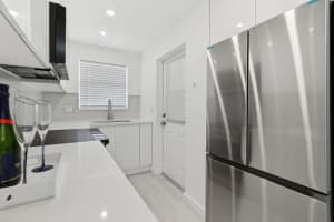 250 Layne Blvd 113, Hallandale Beach, FL 33009 Sold 09/23/25